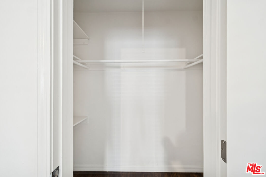 3652 Carmona Ave Unit: 6