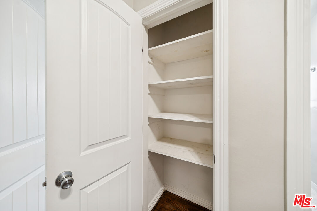 3652 Carmona Ave Unit: 7