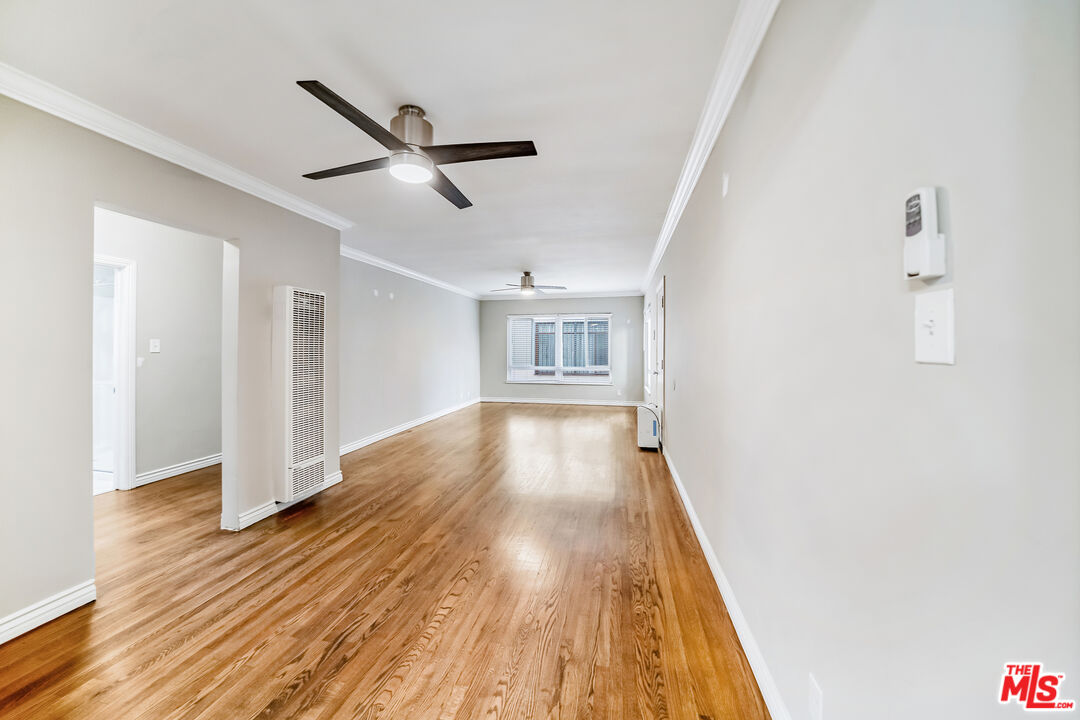 3652 Carmona Ave Unit: 7