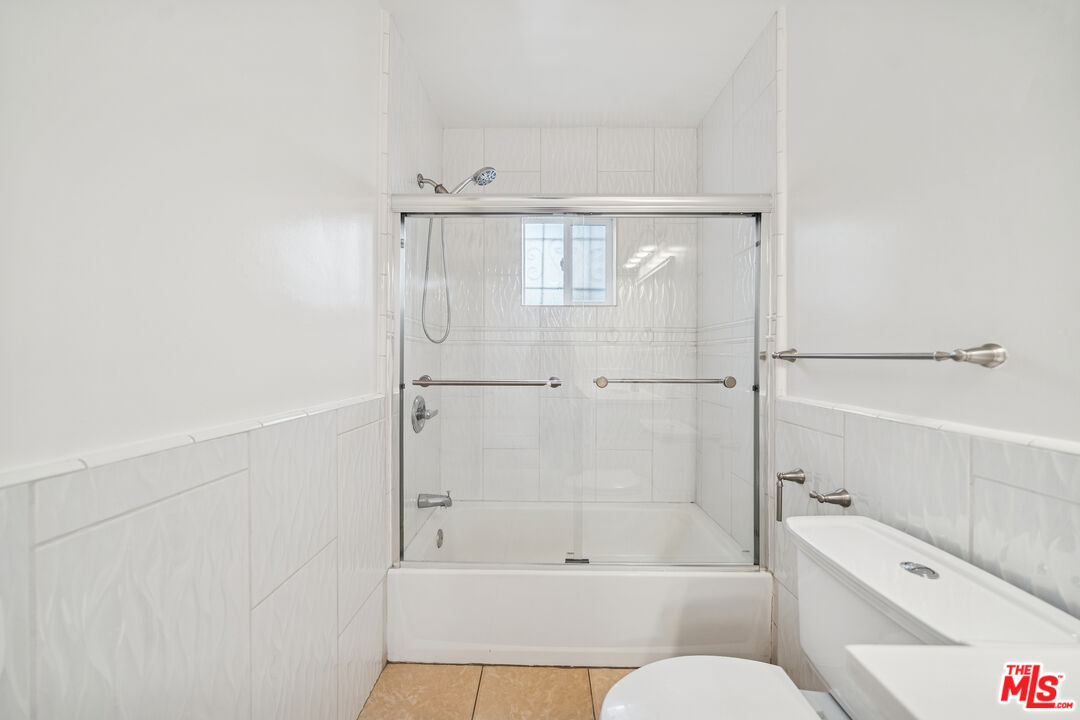 112 S Detriot St Unit: 112