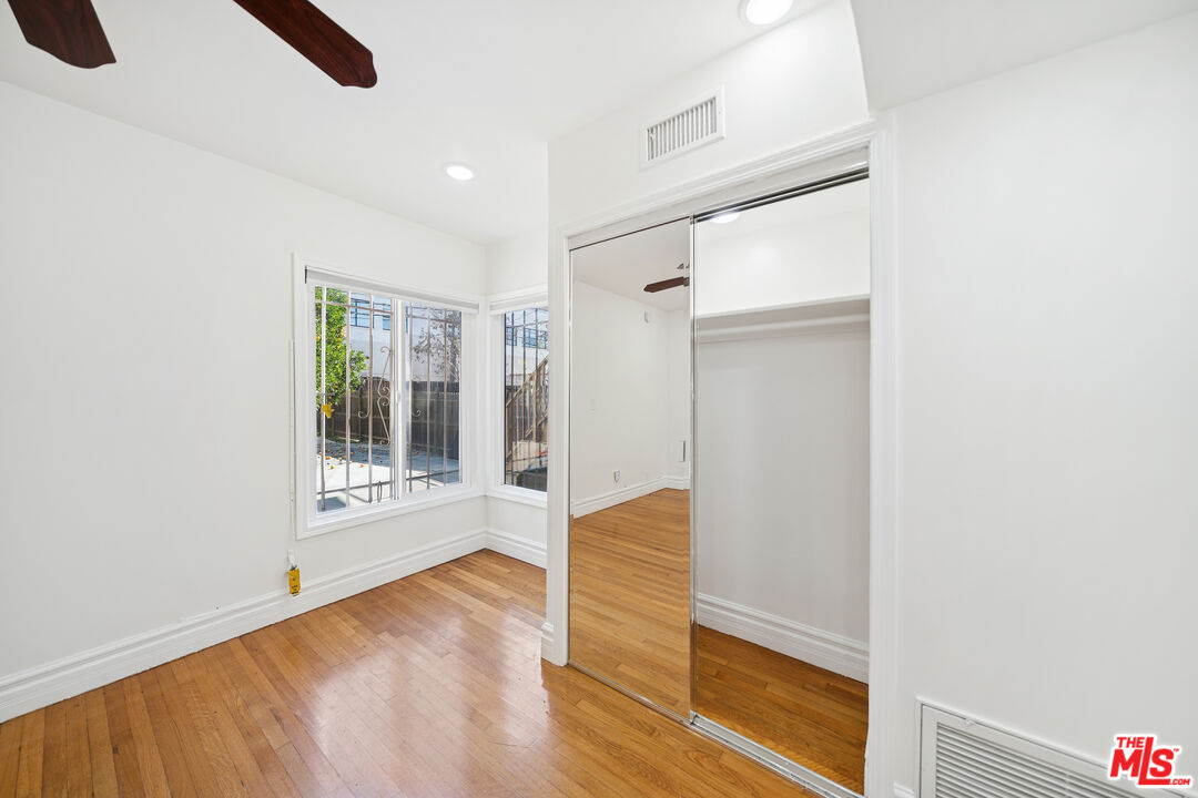 112 S Detriot St Unit: 112