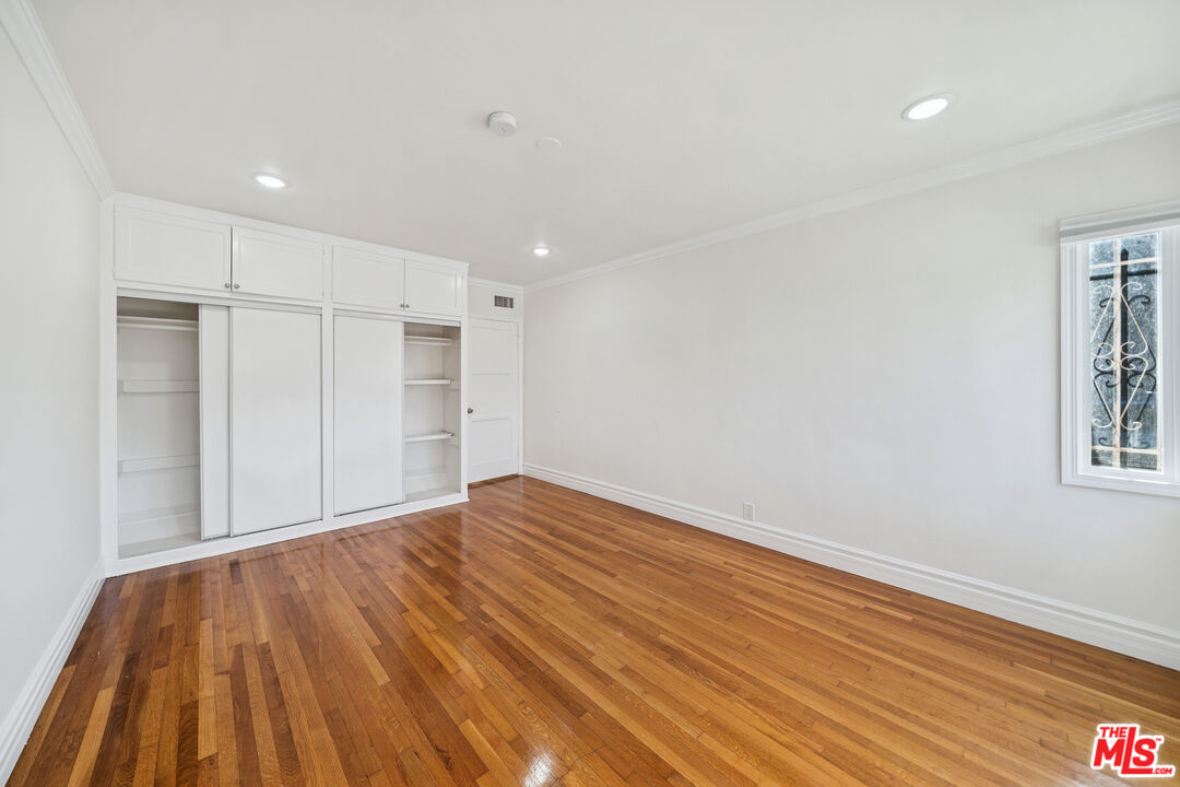 112 S Detriot St Unit: 112