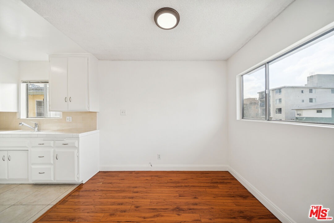 1050 S Wooster St Unit: 3