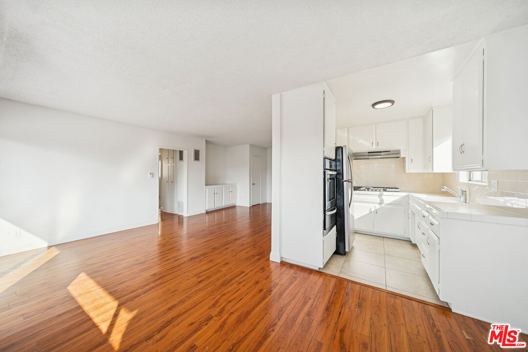 1050 S Wooster St Unit: 3