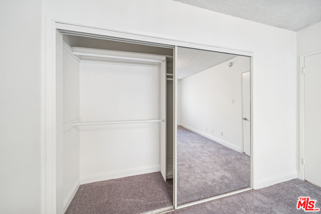 1050 S Wooster St Unit: 3