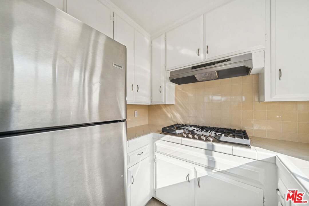 1050 S Wooster St Unit: 3