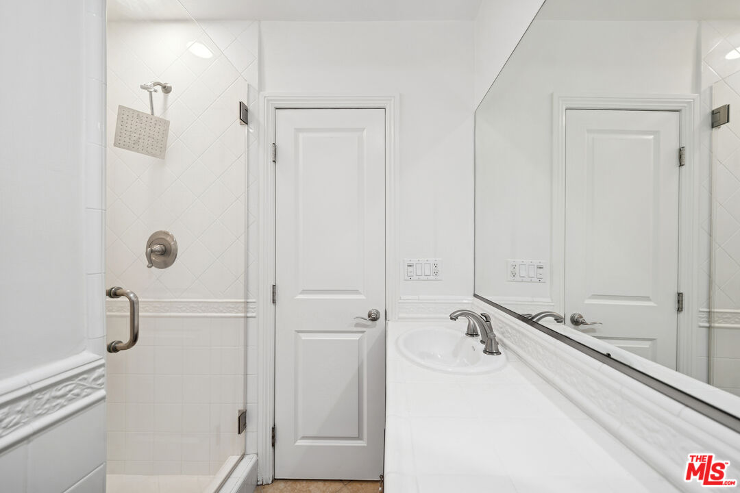 133 N Swall Dr Unit: 203