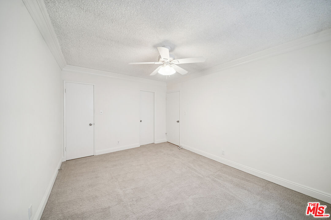 7548 Hampton Unit: 205