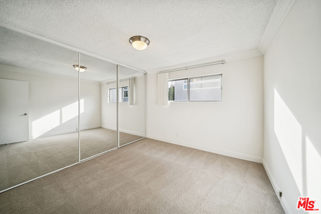 7548 Hampton Unit: 205