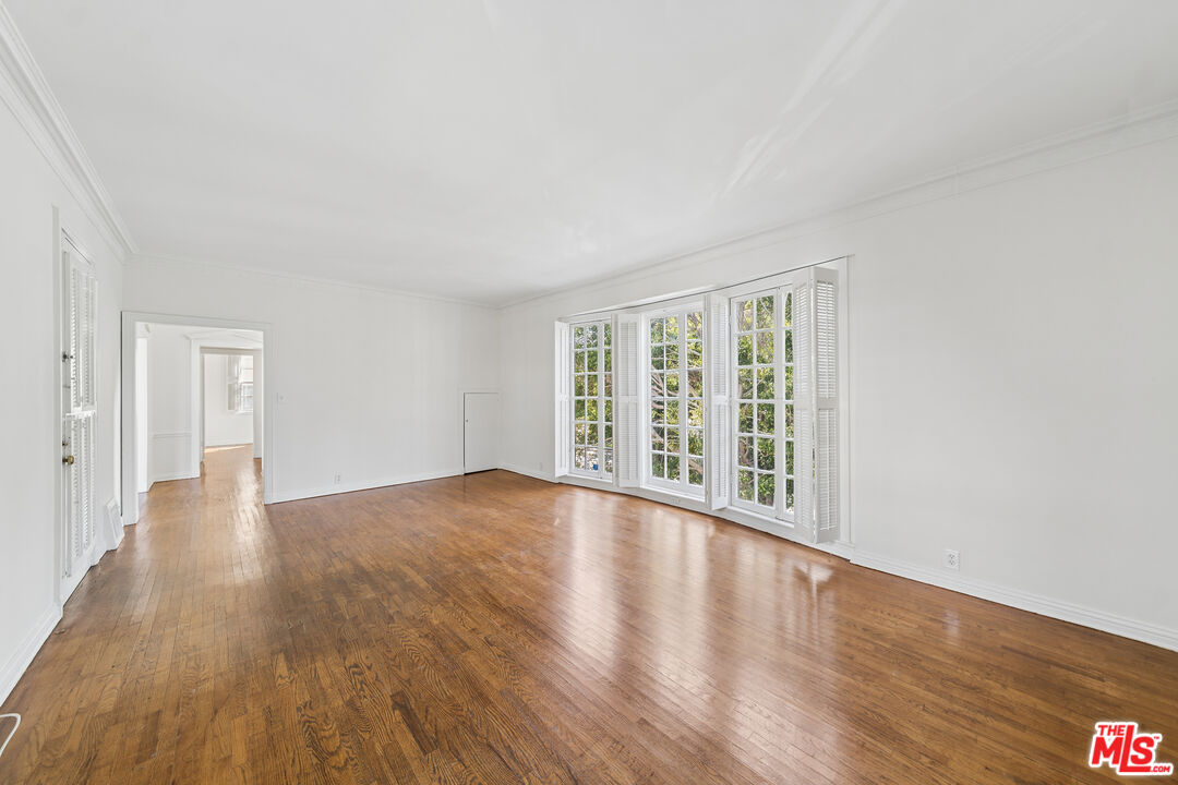 1284 S Beverly Glen Blvd