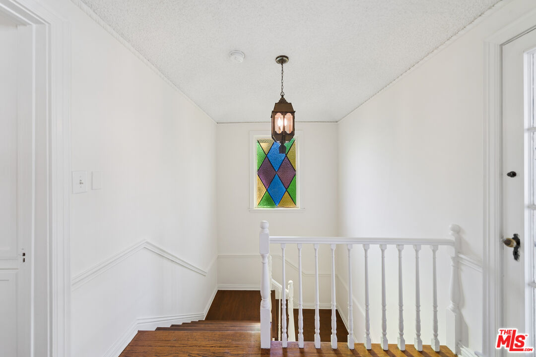 1284 S Beverly Glen Blvd