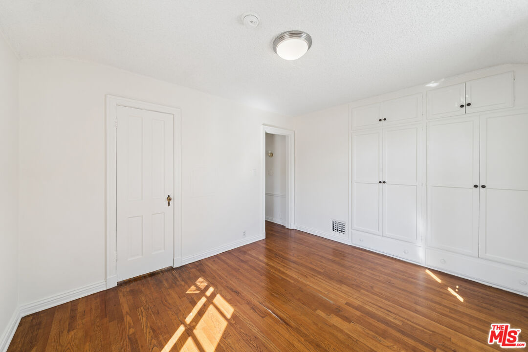 1284 S Beverly Glen Blvd