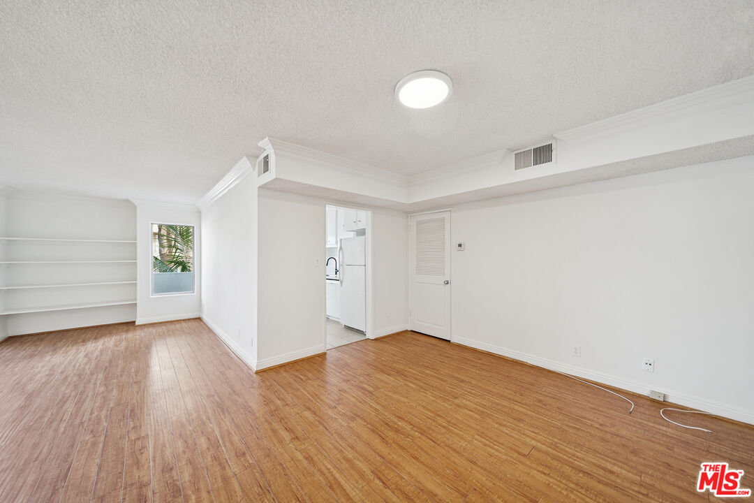 131 N Orlando Ave Unit: 201