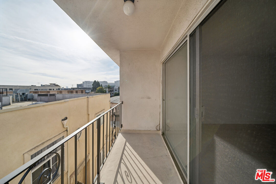 131 N Orlando Ave Unit: 302