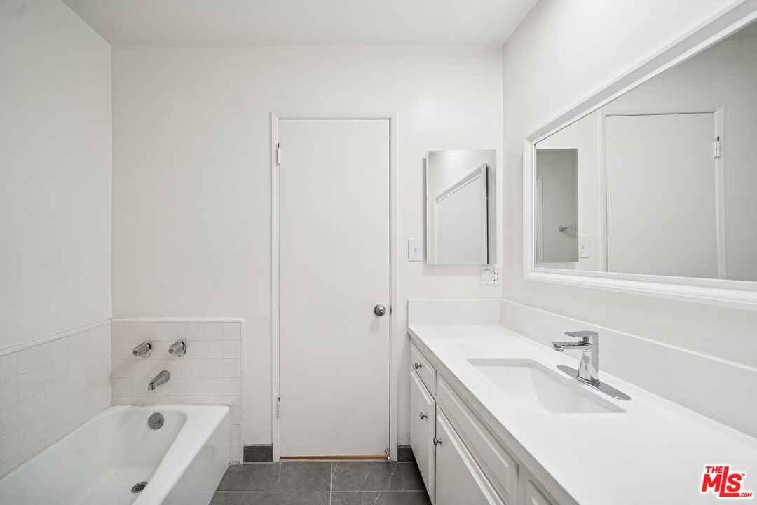 131 N Orlando Ave Unit: 302