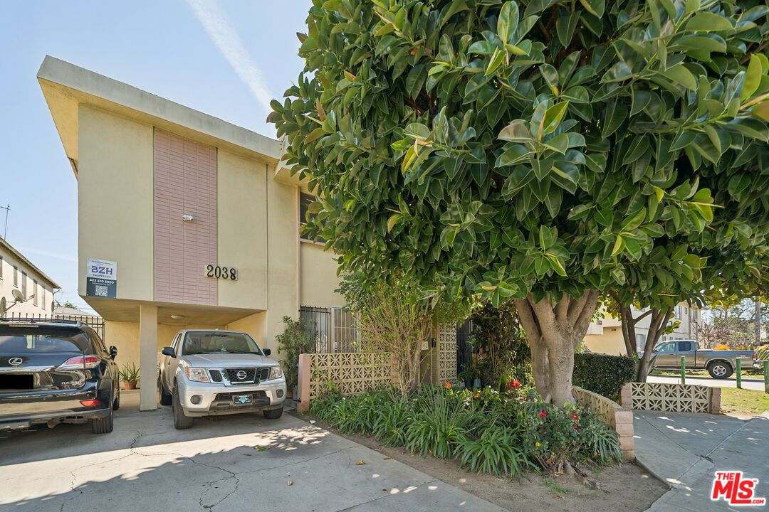 2038 S Holt Ave Unit: 16