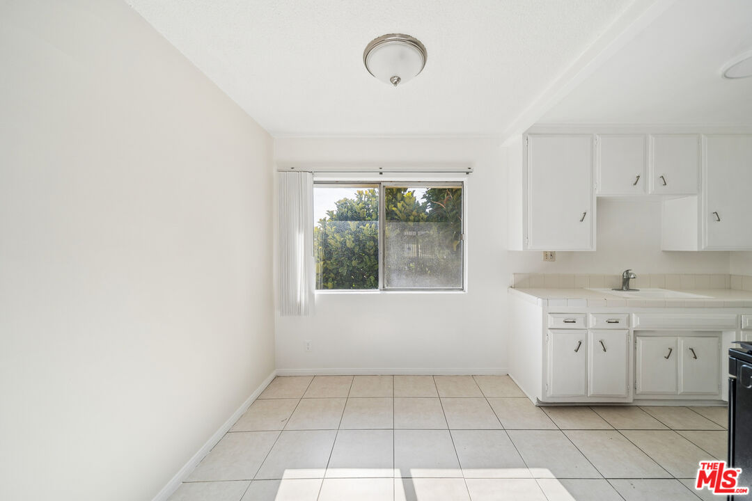 2038 S Holt Ave Unit: 16