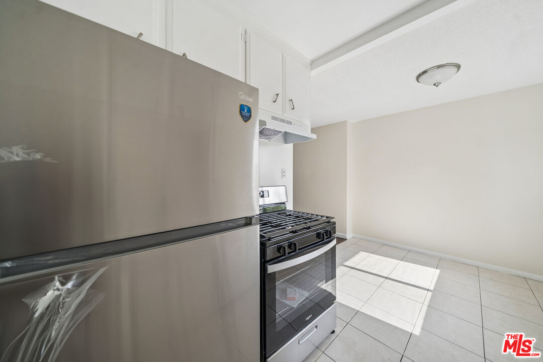 2038 S Holt Ave Unit: 16