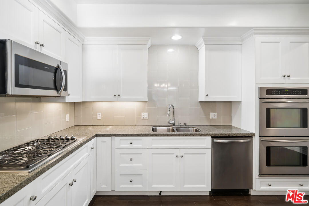 1050 S Holt Ave Unit: 203