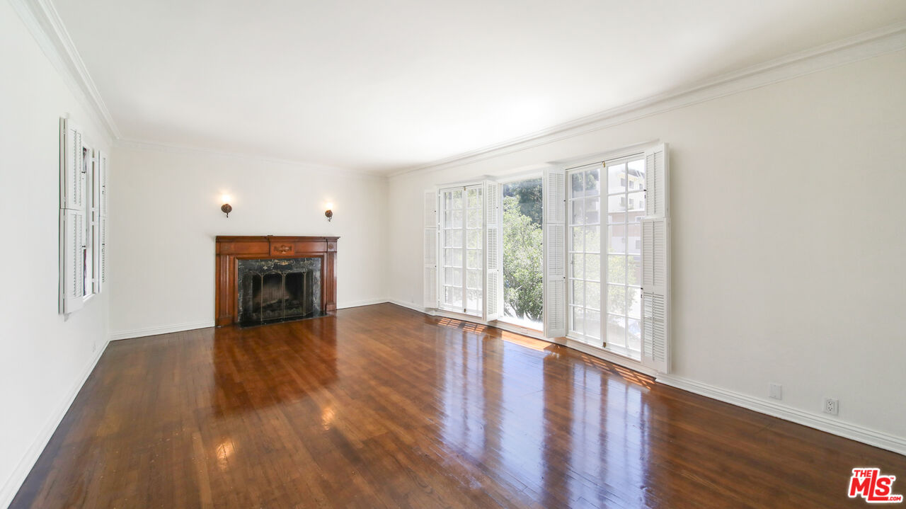 1274 S Beverly Glen Blvd