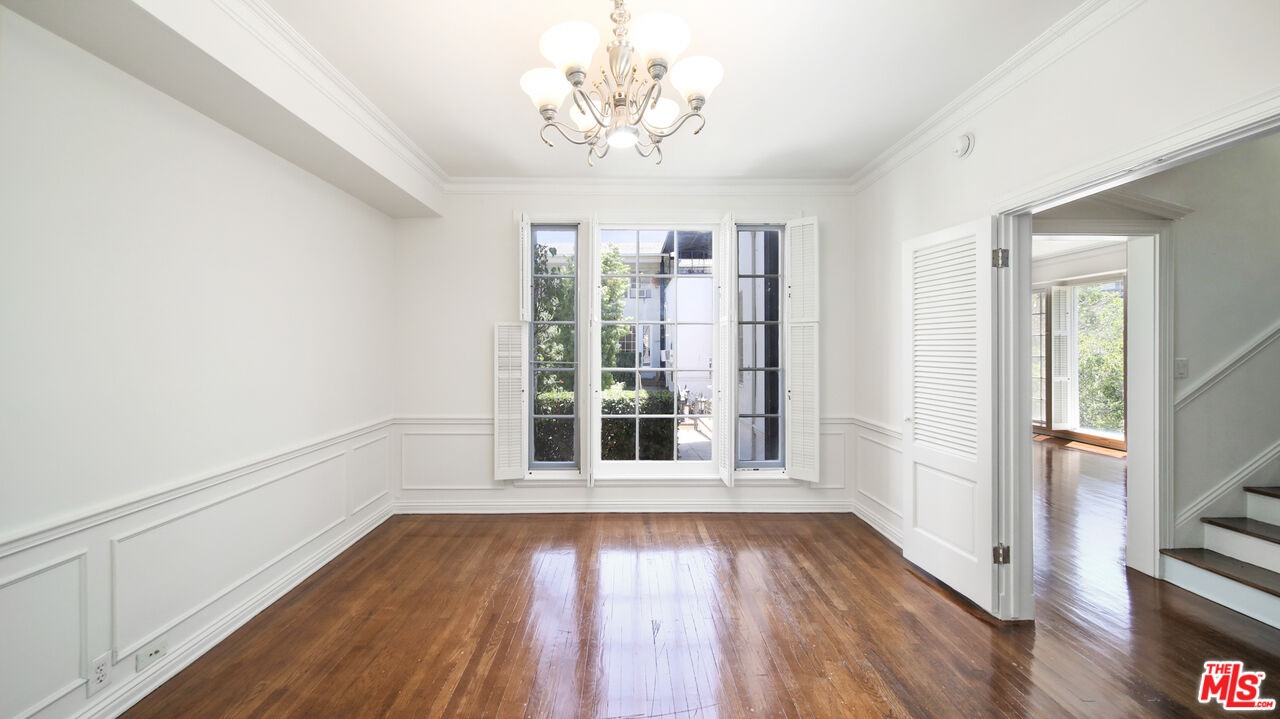 1274 S Beverly Glen Blvd