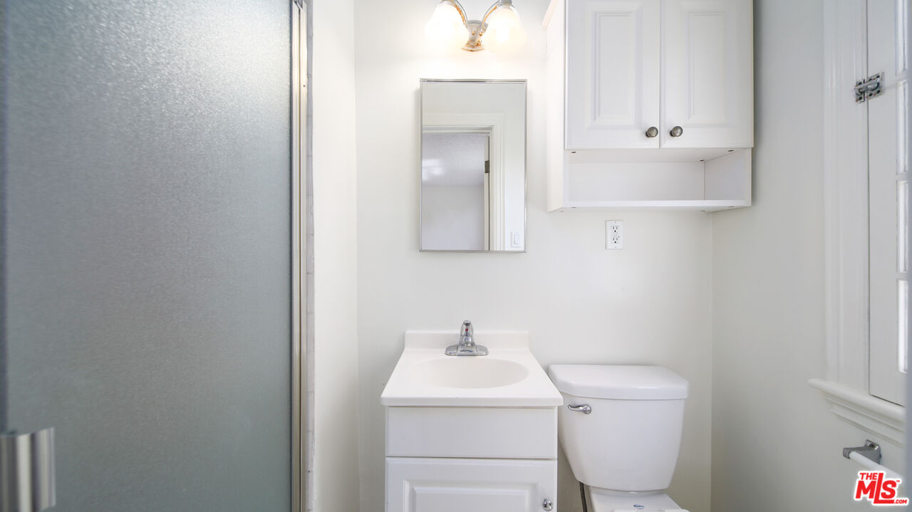 1274 S Beverly Glen Blvd