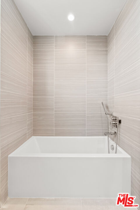 1226 S Bedford St Unit: 301