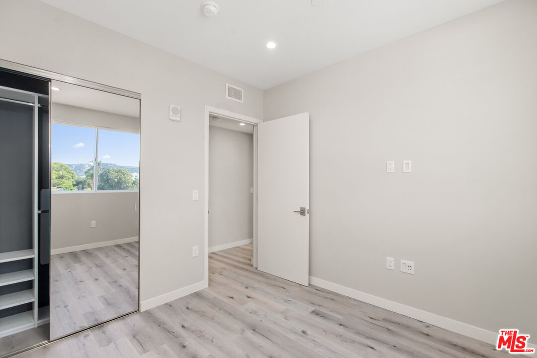 1226 S Bedford St Unit: 301