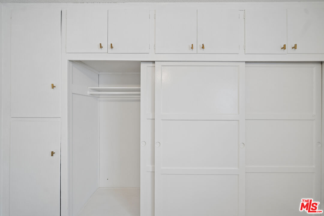 7209 Willoughby Ave Unit: 2