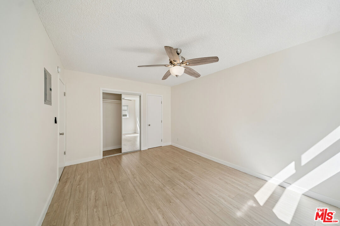 1039 N Harper Ave Unit: 3