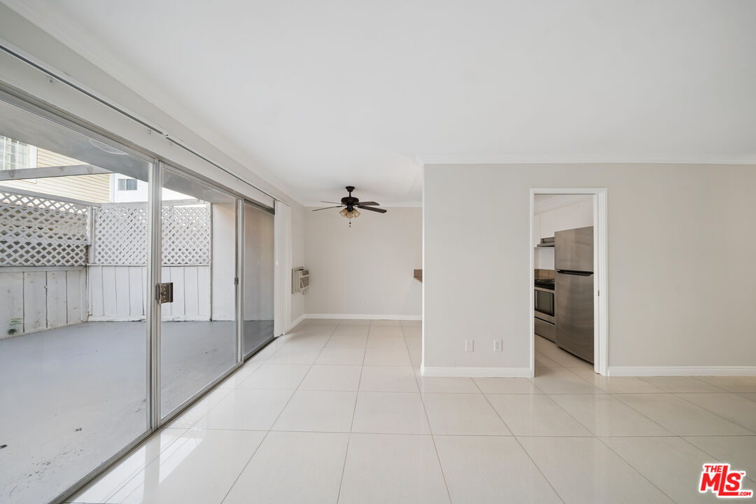 7545 W Hampton Ave Unit: 112