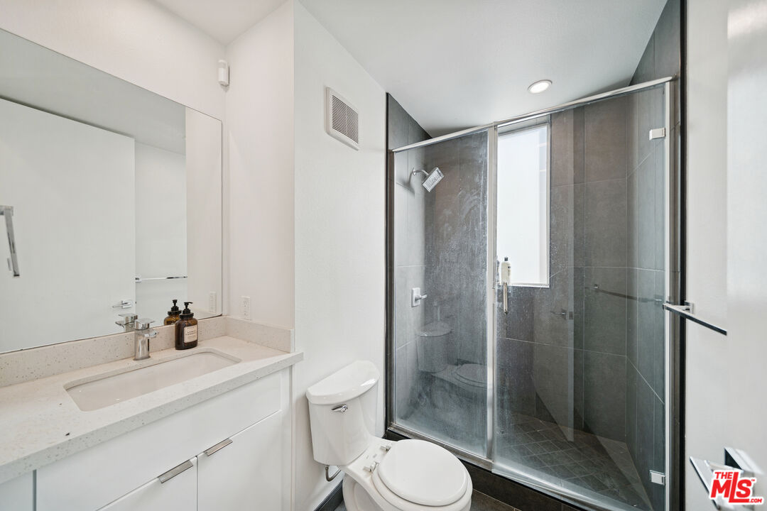 4523 St Elmo Dr Unit: 1/2