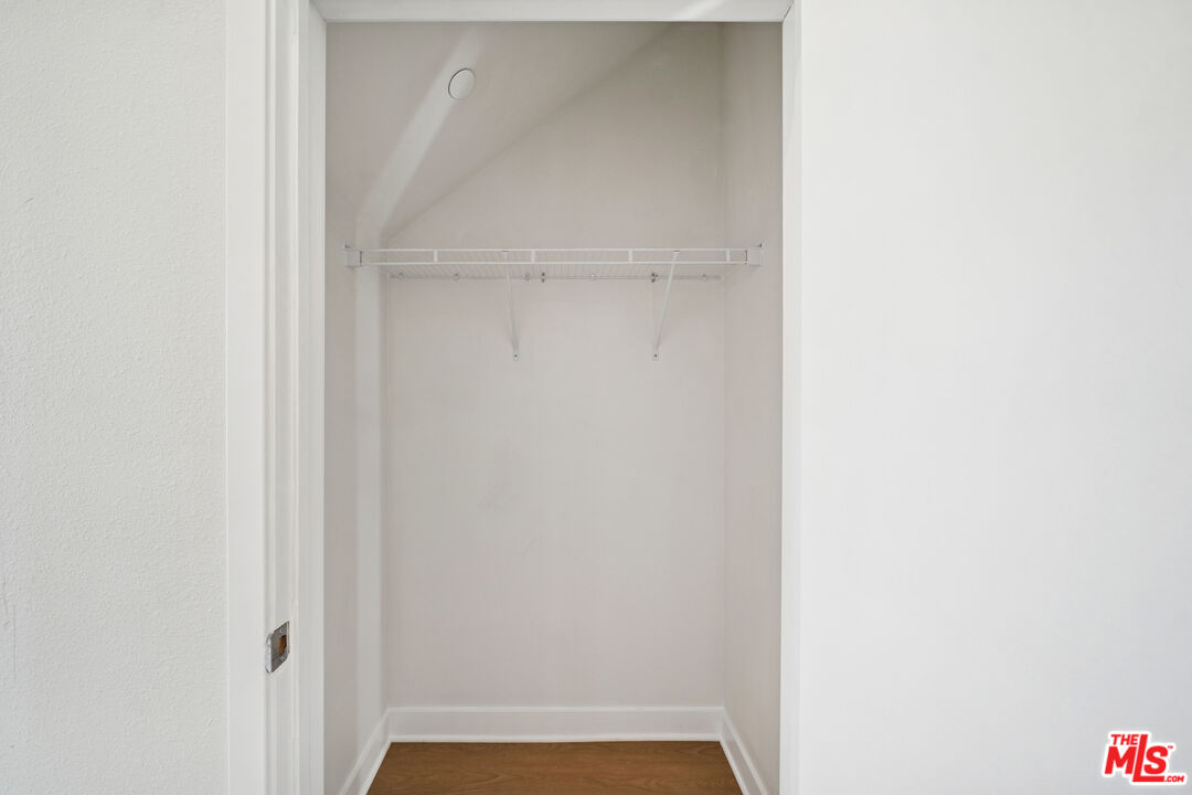 4523 St Elmo Dr Unit: 1/2