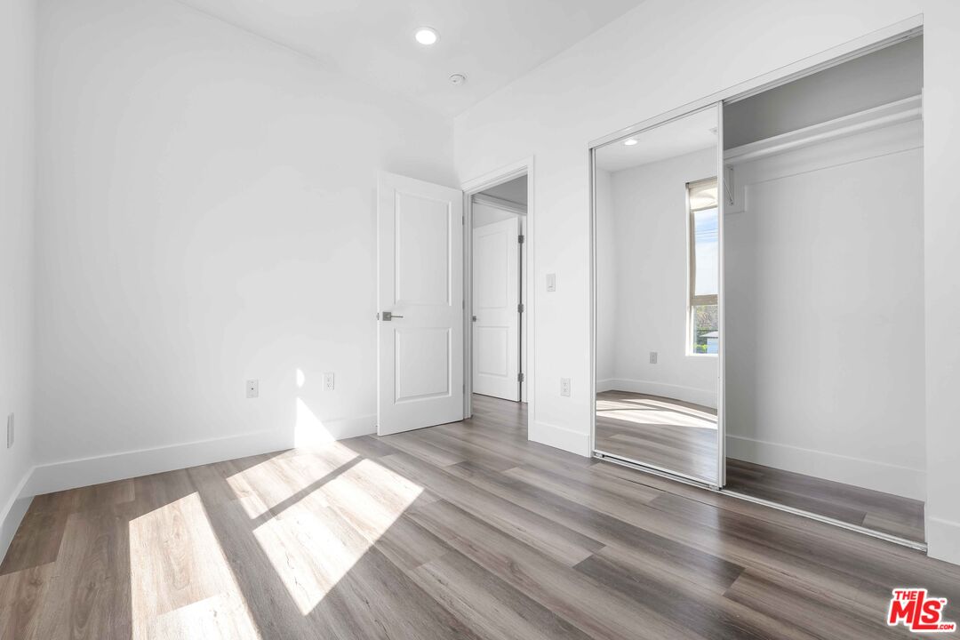 6006 Klump Ave Unit: 1