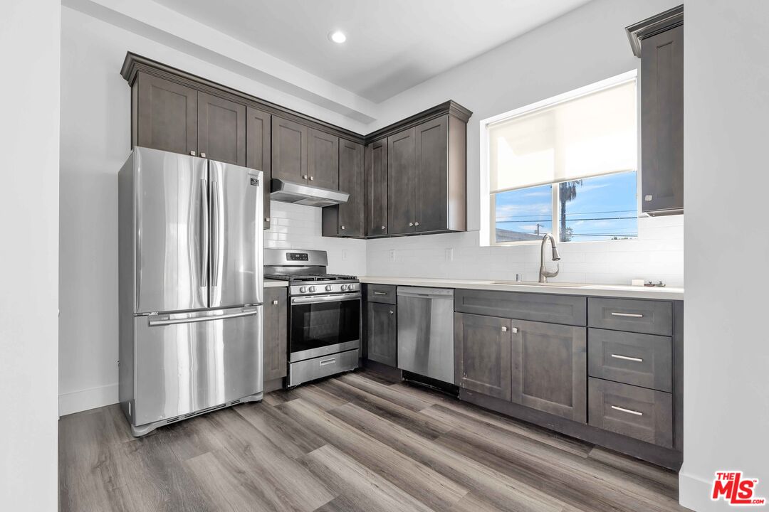 6006 Klump Ave Unit: 1