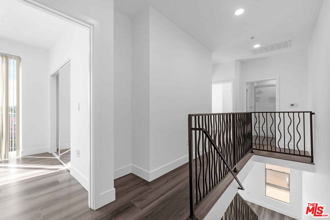 6006 Klump Ave Unit: 1