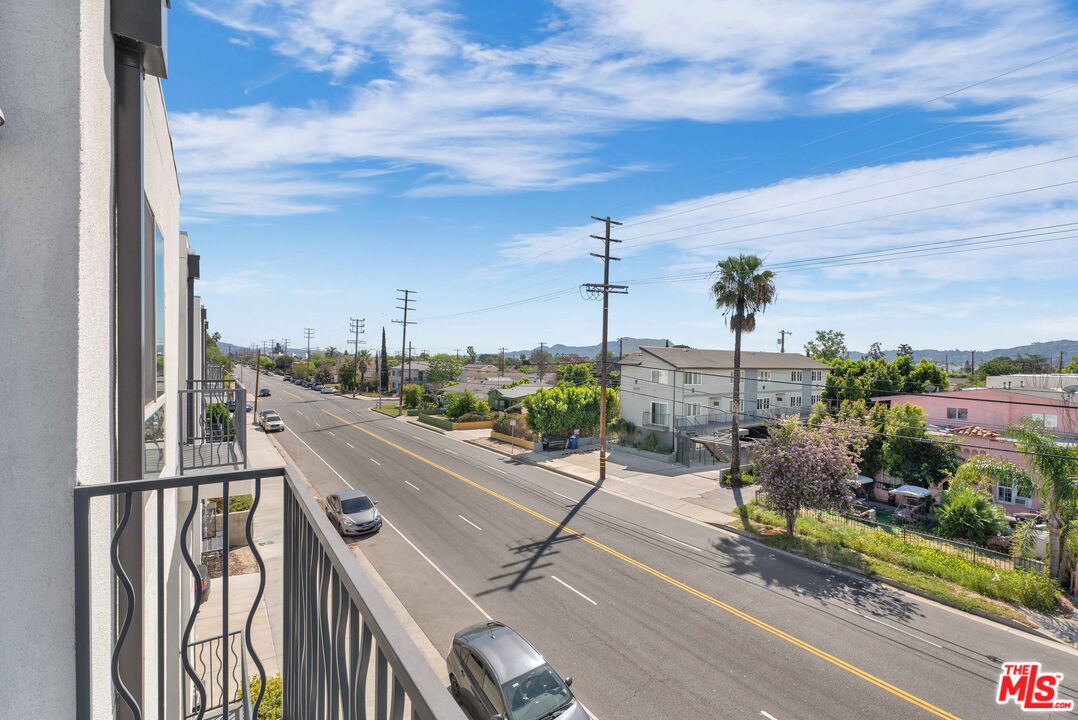 6006 Klump Ave Unit: 1