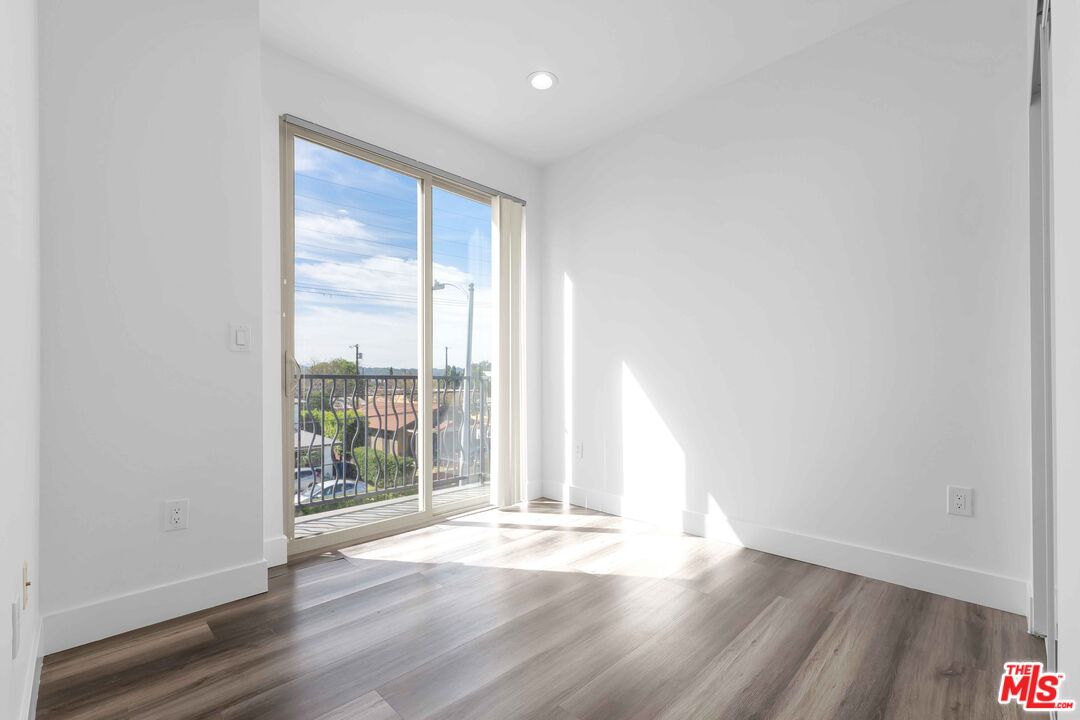 6006 Klump Ave Unit: 1