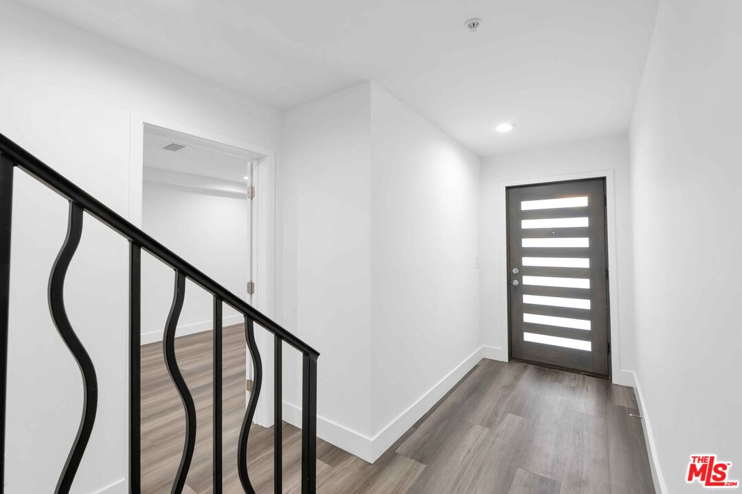 6006 Klump Ave Unit: 1