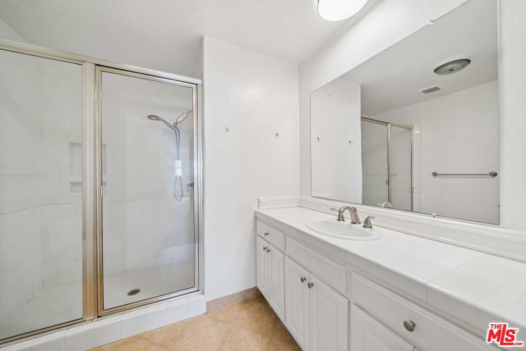 131 N Orlando Ave Unit: 204