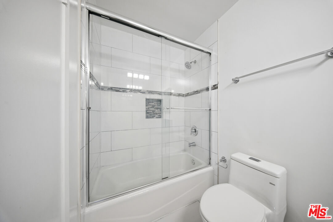 5715 Olympic Blvd Unit: 206