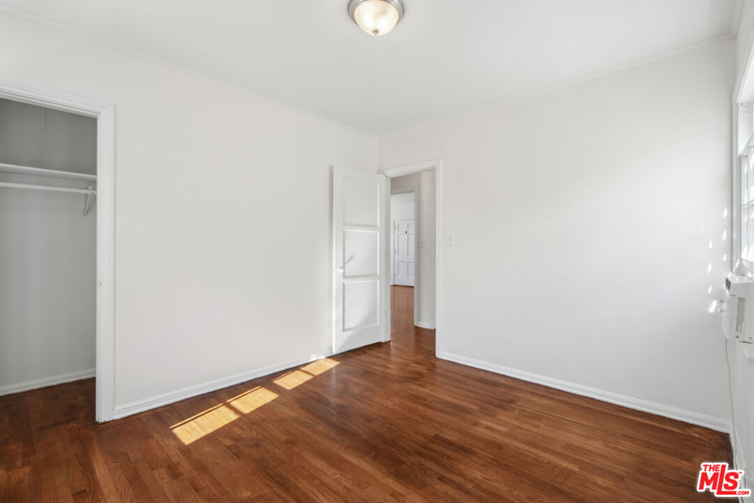 1047 Holt Ave Unit: 1/2