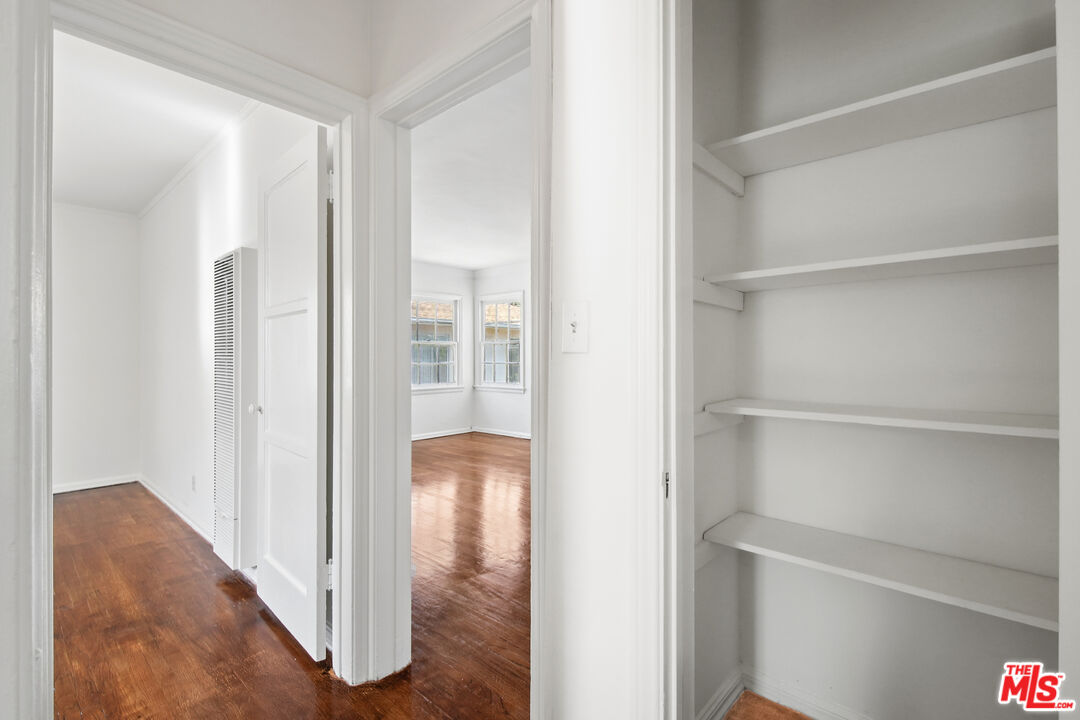 1047 Holt Ave Unit: 1/2