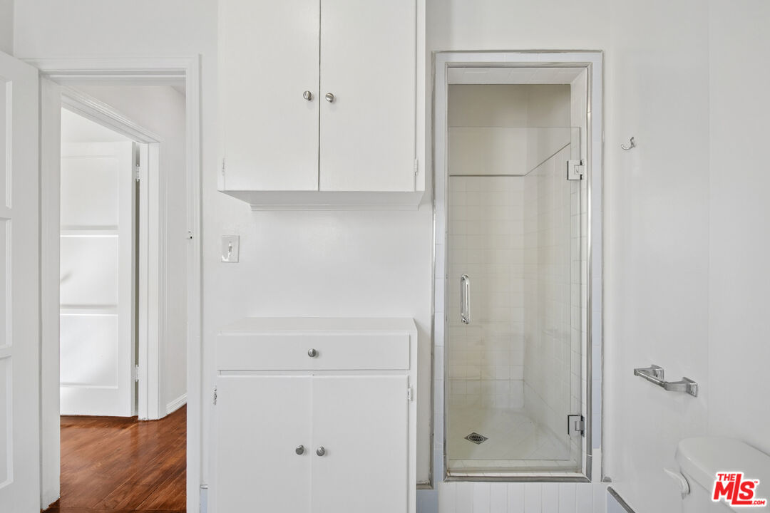 1047 Holt Ave Unit: 1/2