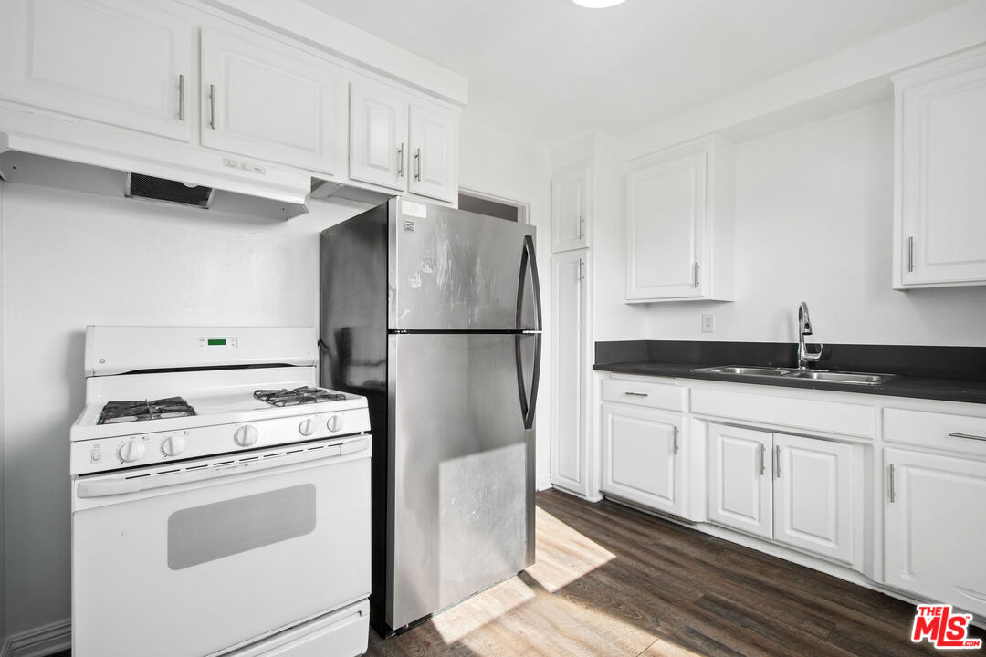 8924 Van Nuys Blvd Unit: 14