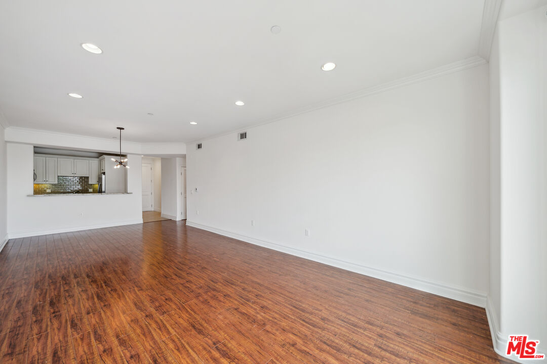 1050 S Holt Ave Unit: 404