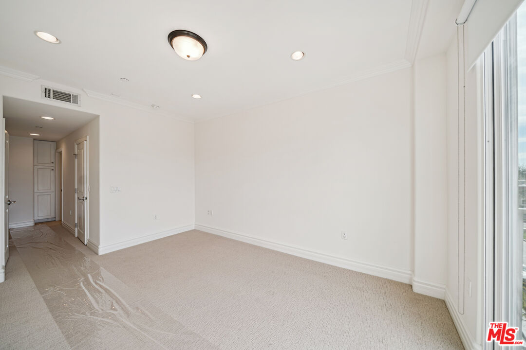 1050 S Holt Ave Unit: 404