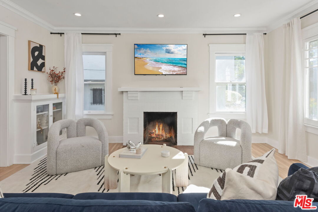 1224 N Ogden Dr