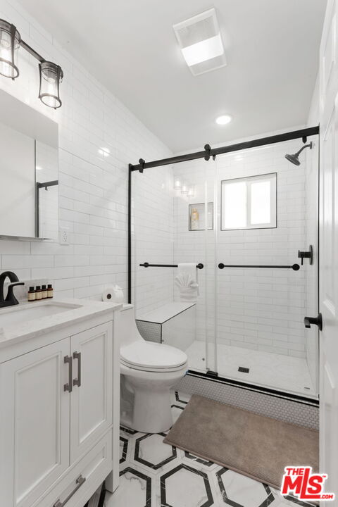 1224 N Ogden Dr