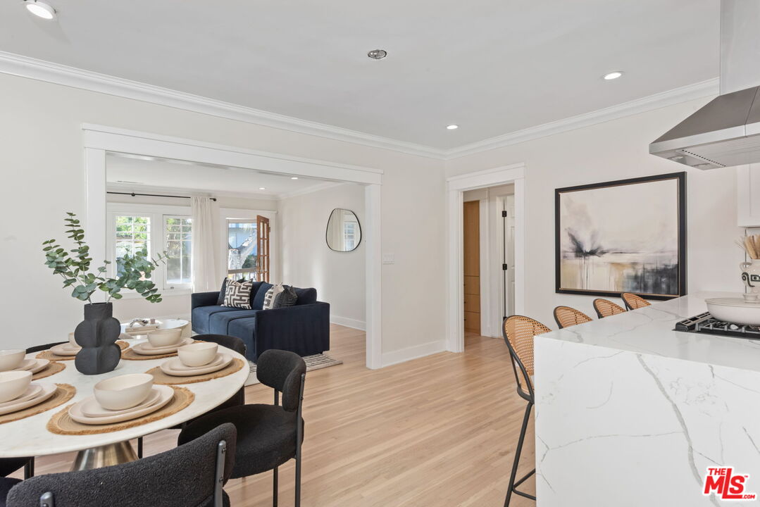 1224 N Ogden Dr